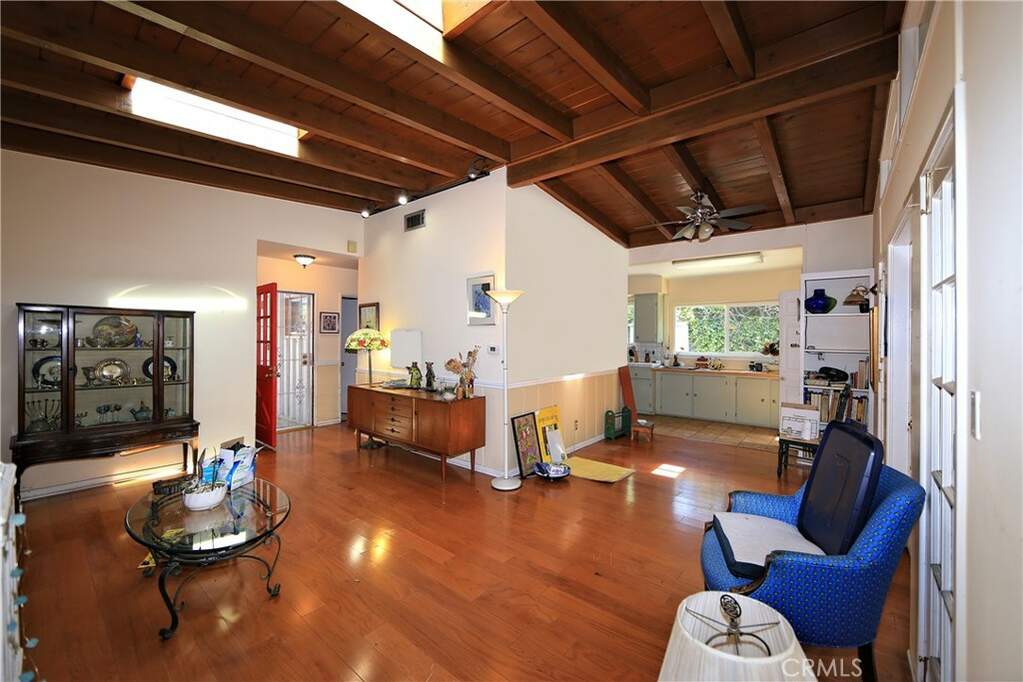5745 Aldea Avenue, Encino, CA 91316