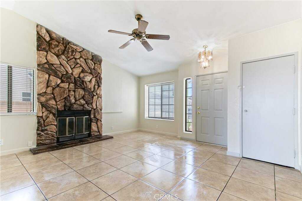 2523 Emerald Lane, Lancaster, CA 93535