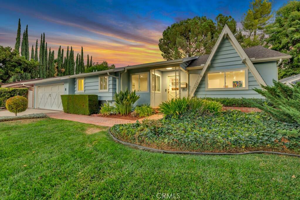 8350 Capistrano Avenue, West Hills, CA 91304