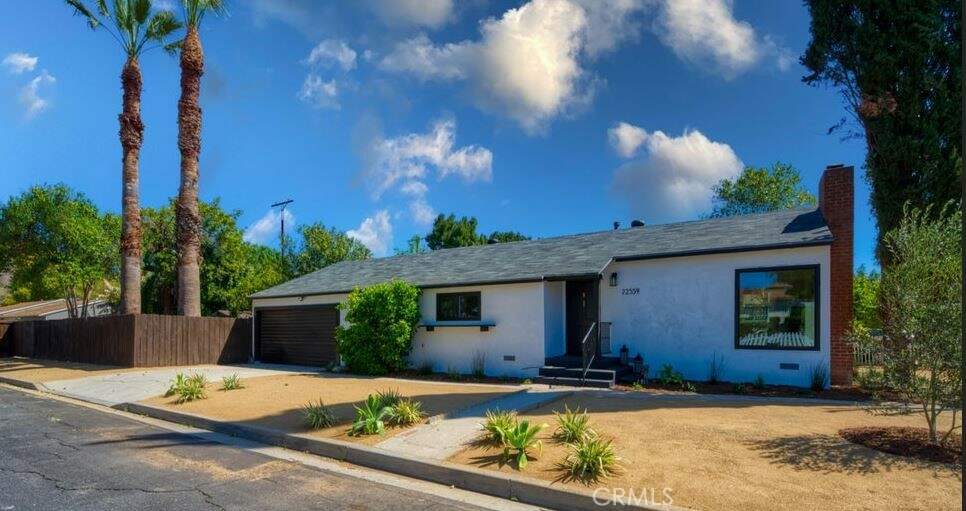 22559 Dolorosa Street, Woodland Hills, CA 91367 MLS SR24185594 Christie's International