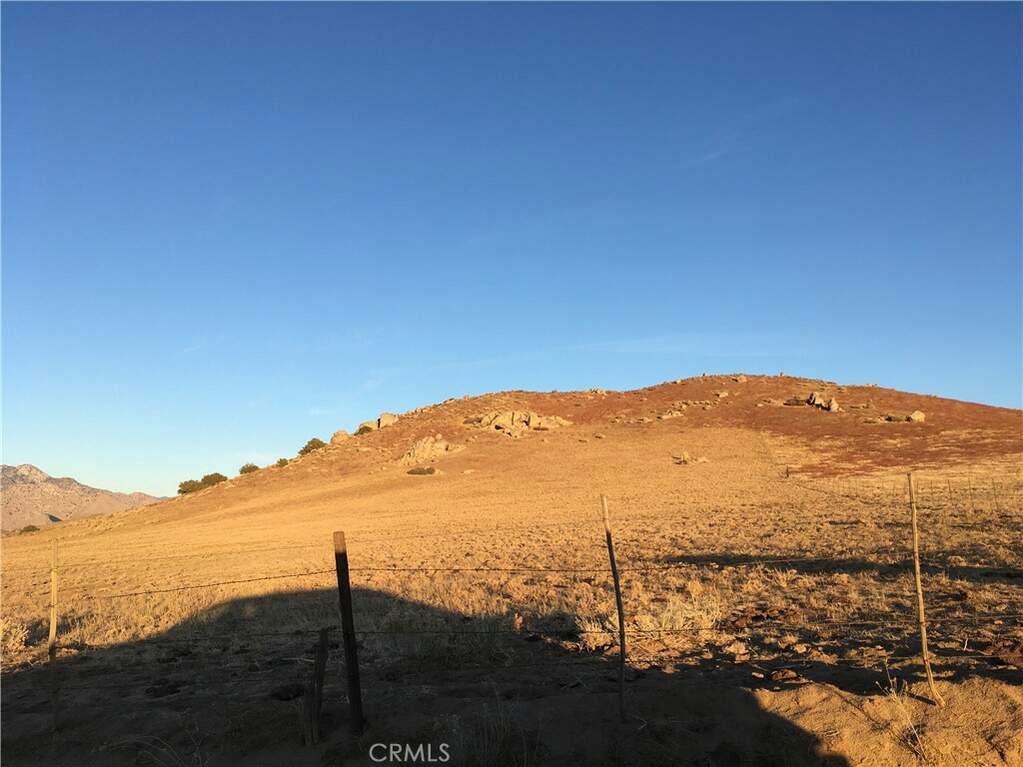 0 Buck Rd & Hillview Acres Rd, Weldon, CA 93283