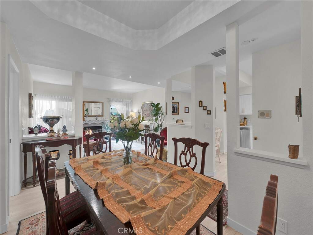 5420 Sylmar Avenue #113