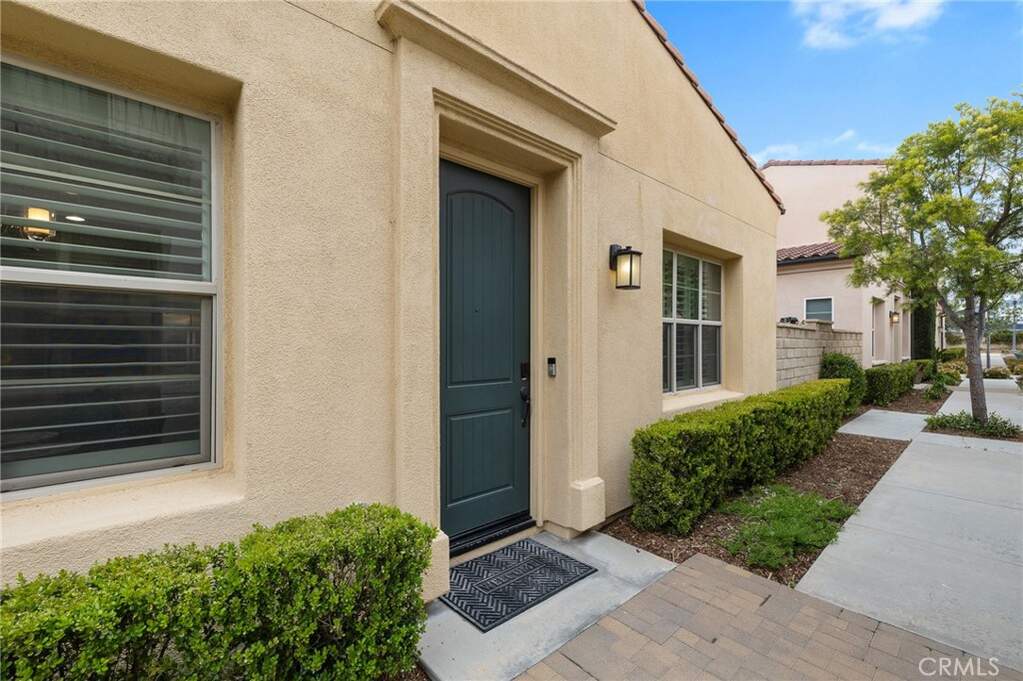21730 Bene Drive, Saugus, CA 91350