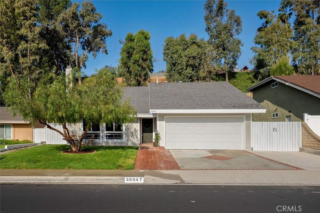 26947 Las Mananitas Drive, Valencia, CA 91354