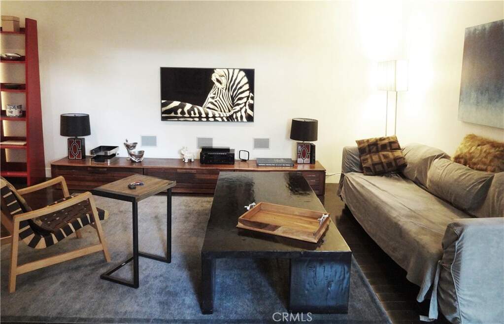 1010 Palm Avenue #109, West Hollywood, CA 90069
