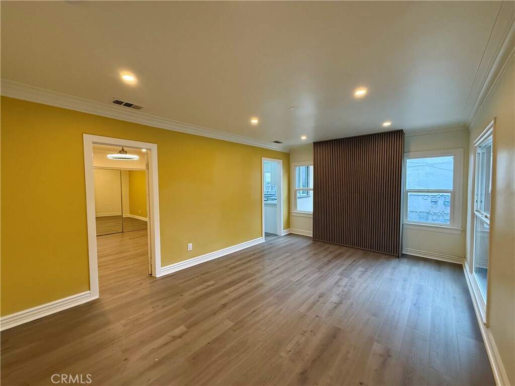2042 Holly Drive, Los Angeles, CA 90068