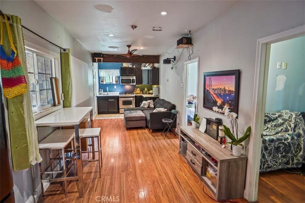 15514 Lull Street, Van Nuys, CA 91406