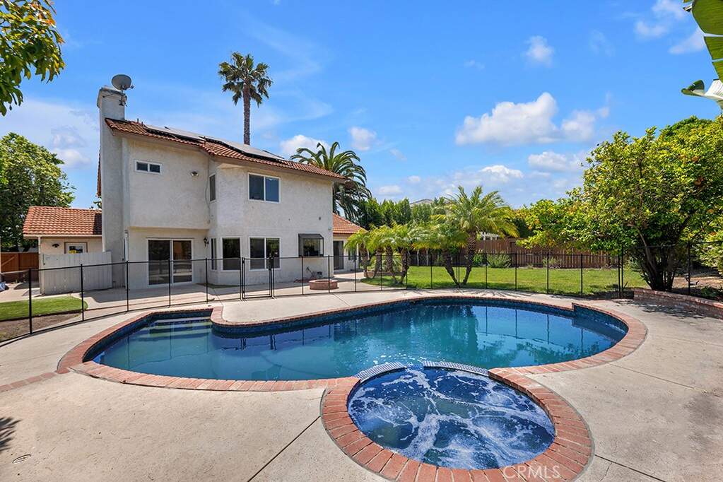 575 Nicole Drive, Newbury Park, CA 91320