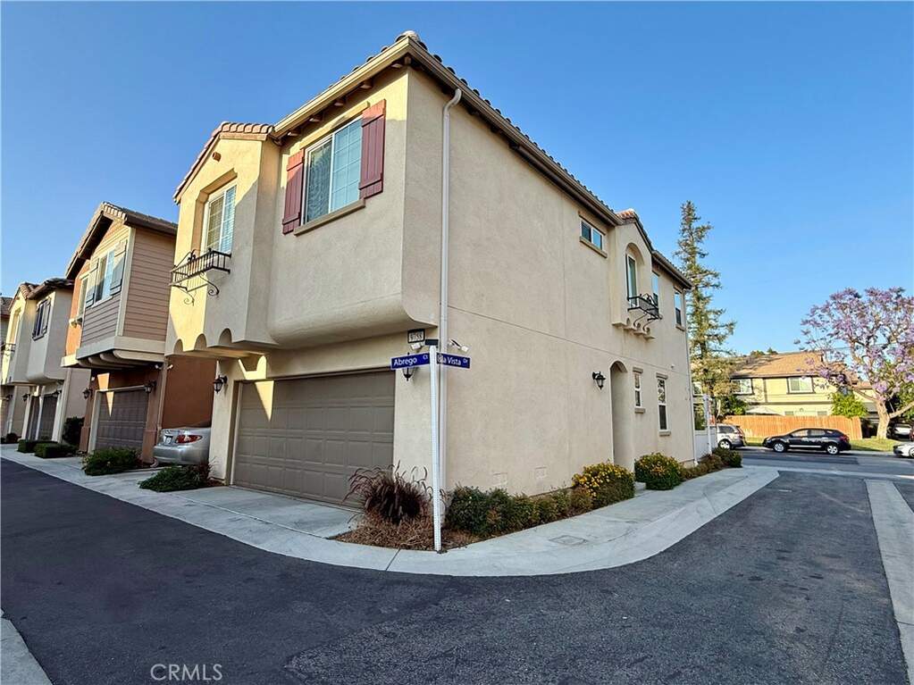 9758 N Abrego Court, Panorama City, CA 91402