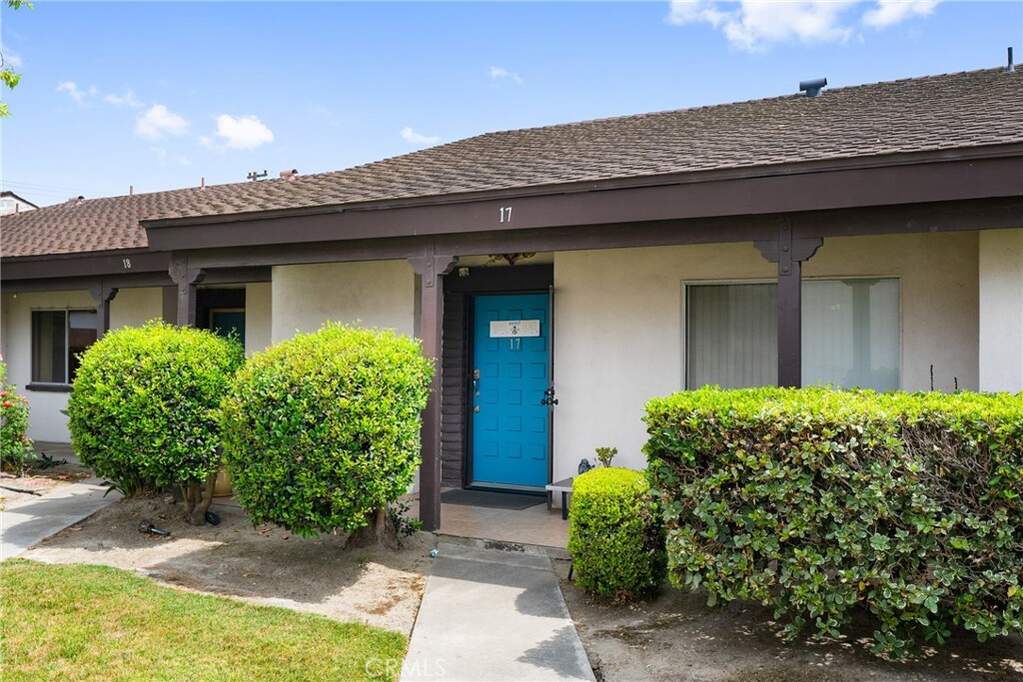 2011 W Katella Avenue #17, Anaheim, CA 92804