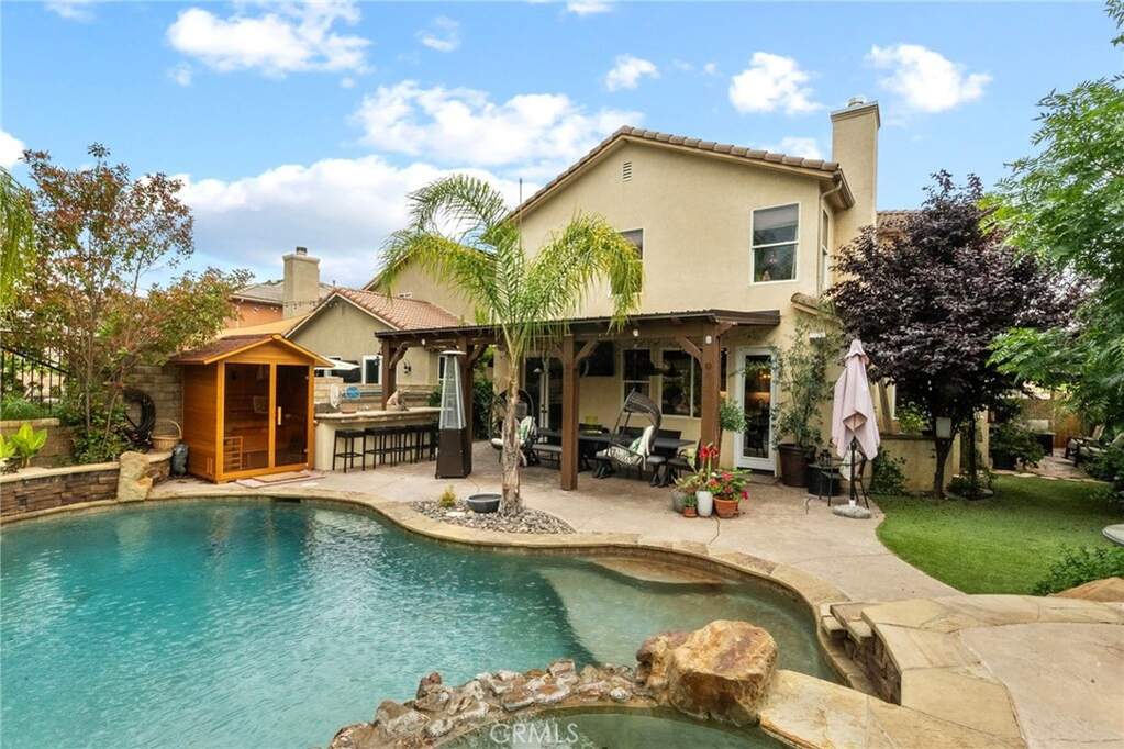19969 Via Joyce Drive, Saugus, CA 91350