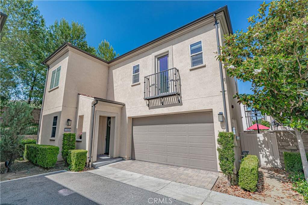 21836 Moveo Drive, Saugus, CA 91350