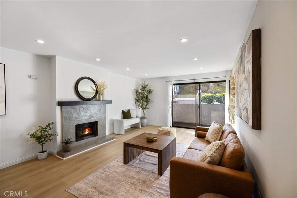 1940 N Highland Avenue #2, Los Angeles, CA 90068