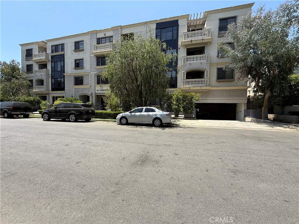 107 N Swall Drive #304, Los Angeles, CA 90048