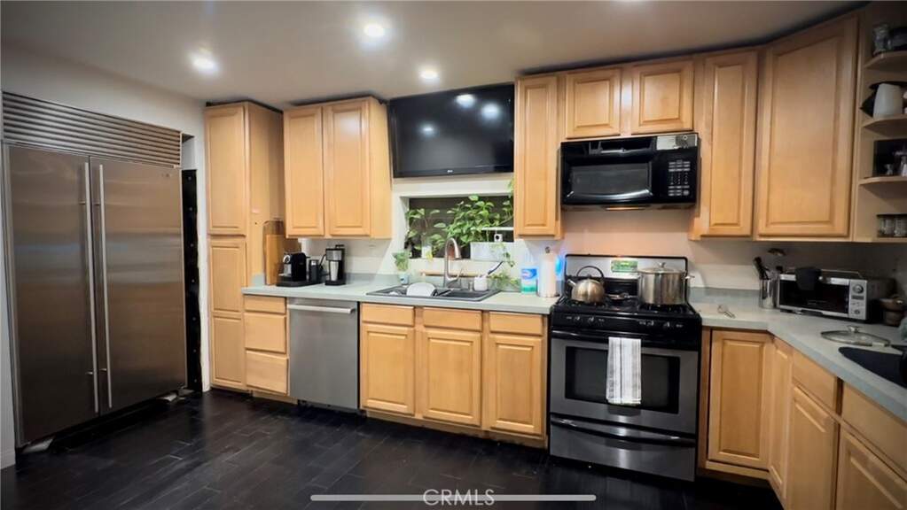4201 Topanga Canyon Boulevard #116, Woodland Hills, CA 91364