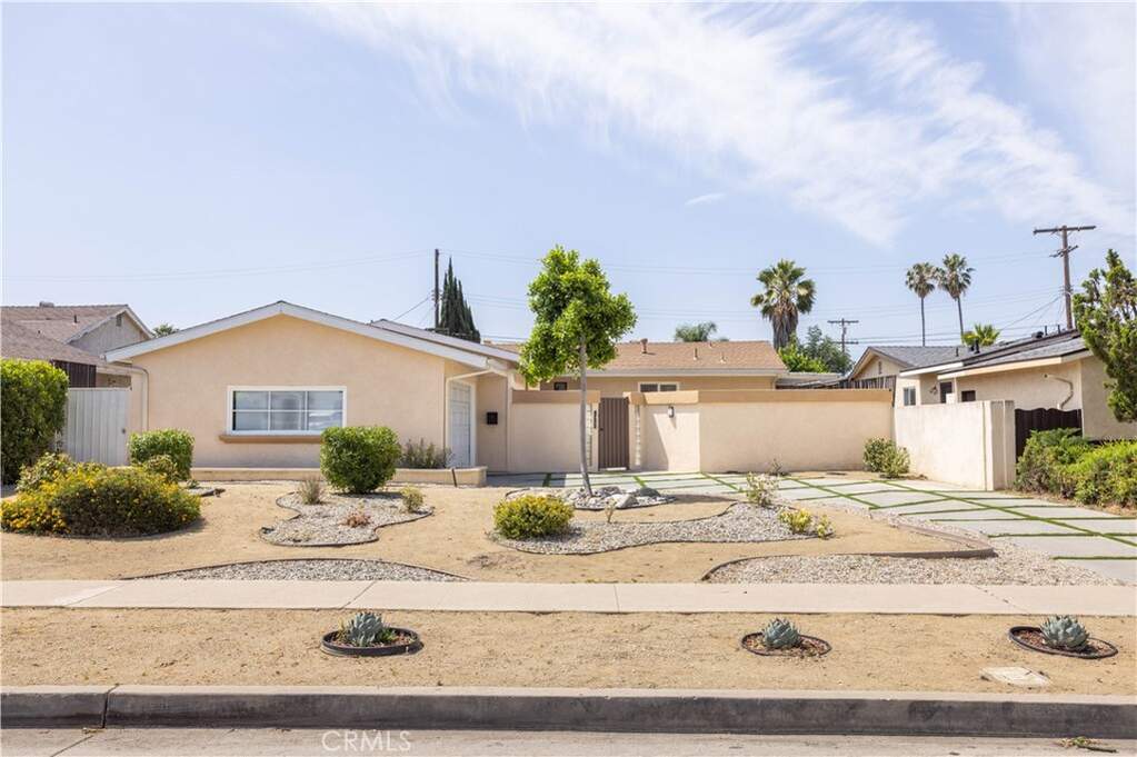 14700 Clymer Street, San Fernando, CA 91345