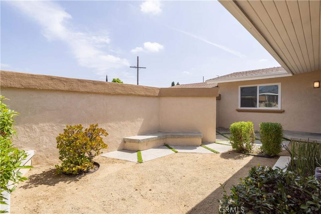 14700 Clymer Street, San Fernando, CA 91345