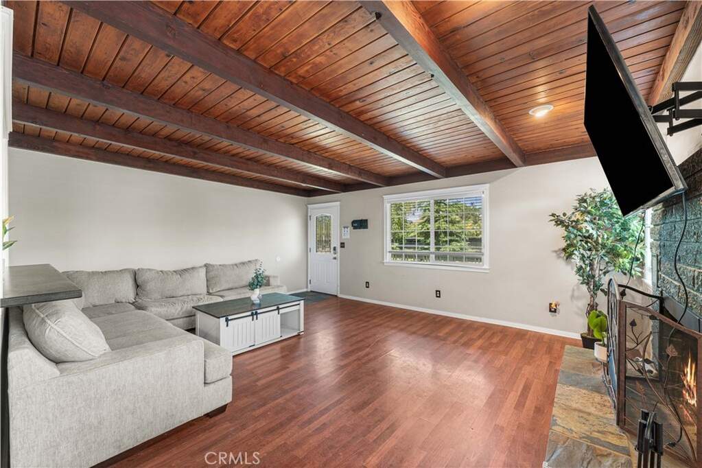 43249 42nd Street W, Lancaster, CA 93536
