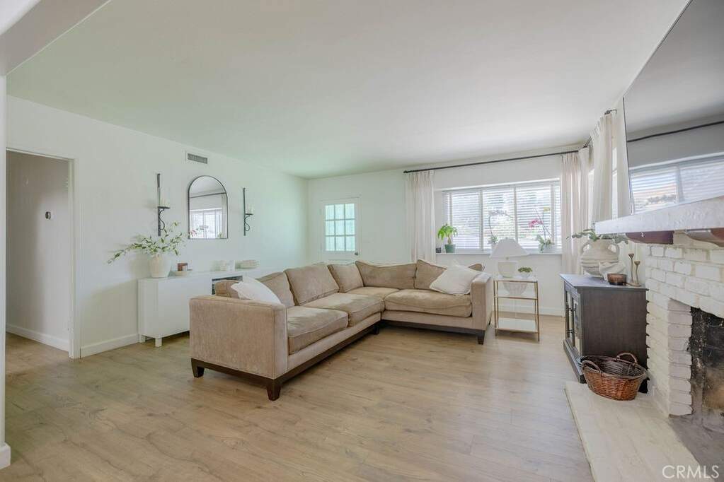 27820 Ferguson Drive, Castaic, CA 91384