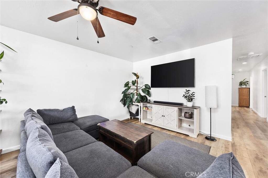 313 Woodrow Street, Taft, CA 93268