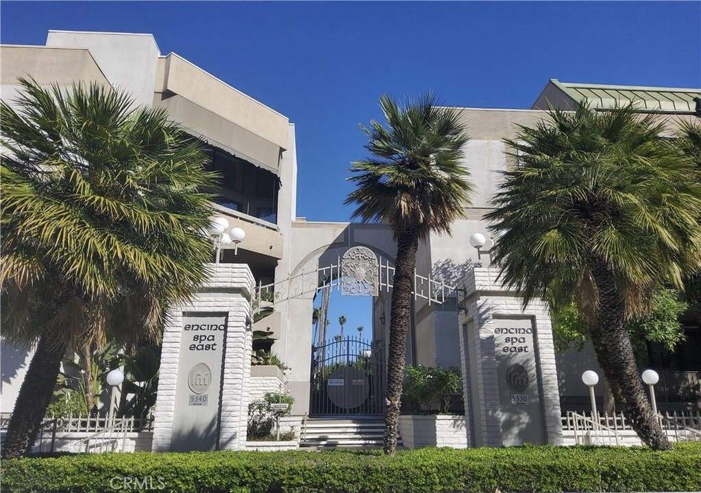 5305 White Oak Avenue #F, Encino, CA 91316