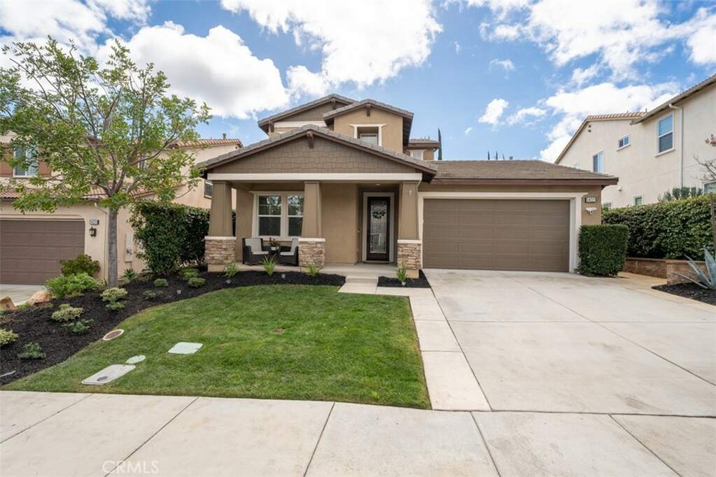34221 Hourglass Street, Temecula, CA 92592