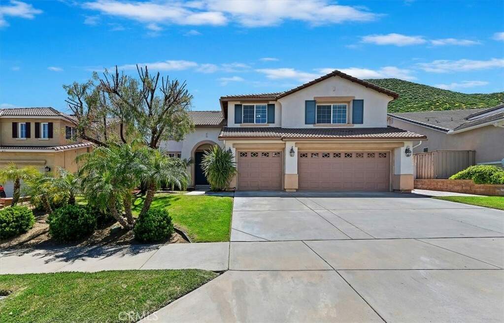 31945 Flowerhill Drive, Lake Elsinore, CA 92532