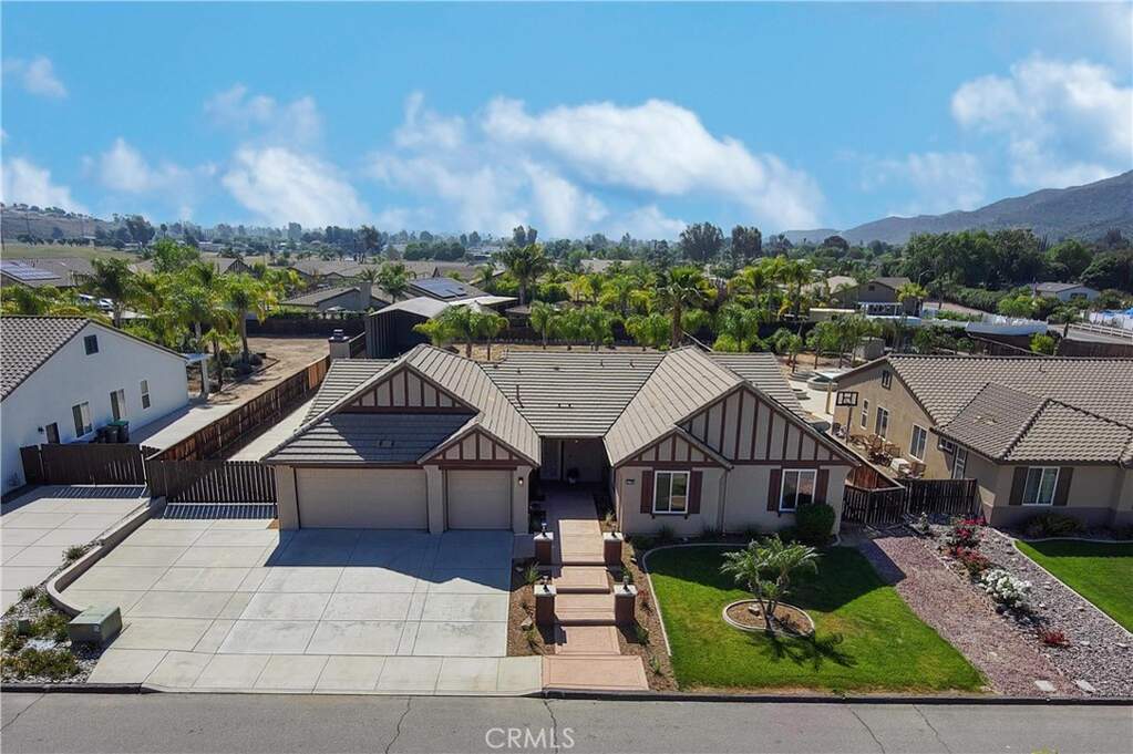 32706 Blue Mist Way, Wildomar, CA 92595