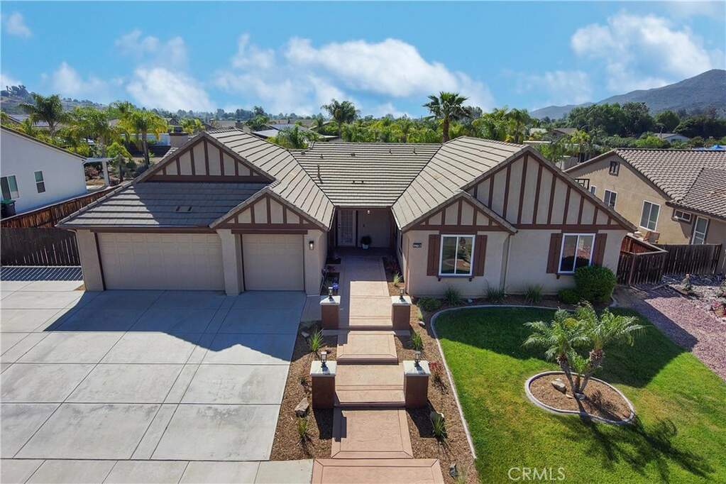 32706 Blue Mist Way, Wildomar, CA 92595