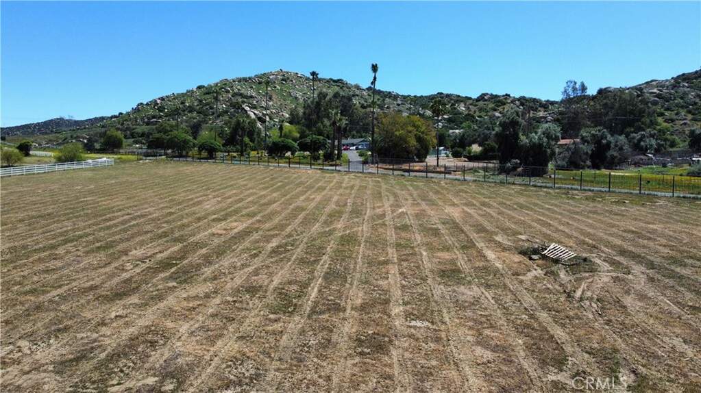 1 Corso Alto Avenue, Nuevo, CA 92567