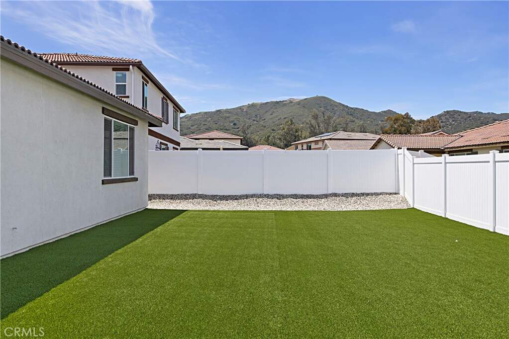 36225 Beacon Light Way, Wildomar, CA 92595