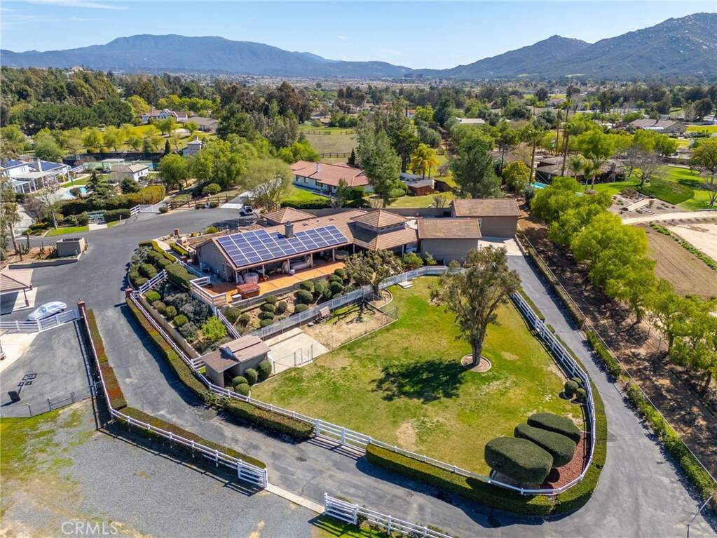 43991 John Warner Road, Temecula, CA 92592
