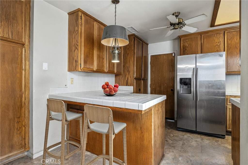 2820 W Devonshire Avenue, Hemet, CA 92545