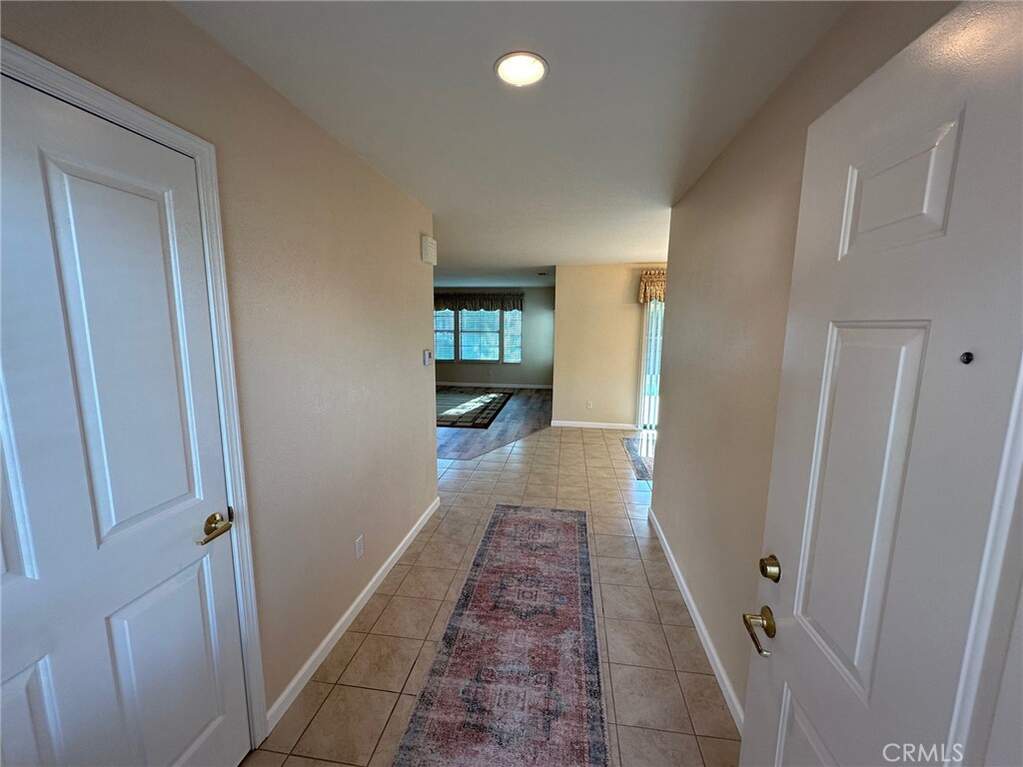 1061 Mountain View Drive, Hemet, CA 92545