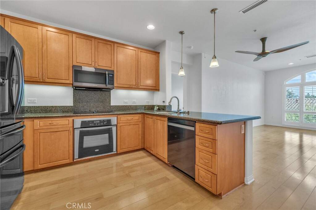 3887 Pell Place #414, San Diego, CA 92130
