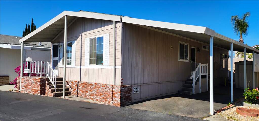 12550 Carson Street #21, Hawaiian Gardens, CA 90716