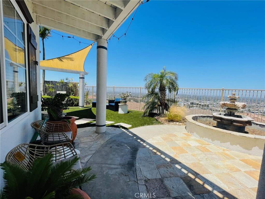 2293 Westwind Way, Signal Hill, CA 90755