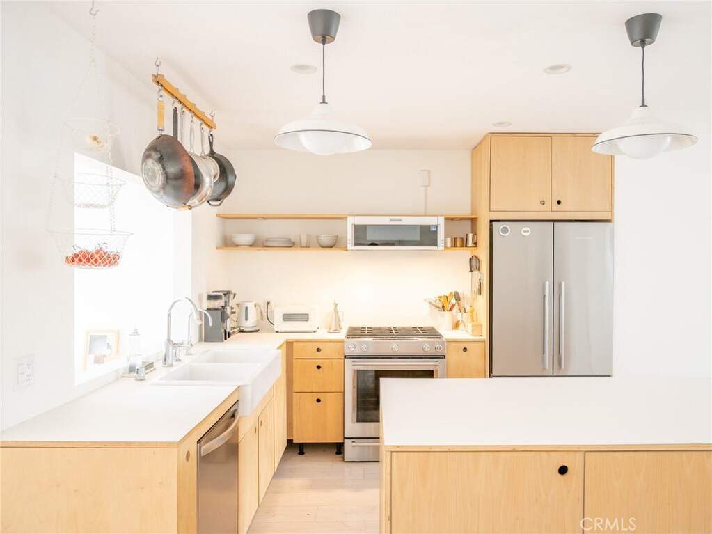 12907 Sunburst Street, Los Angeles, CA 91331
