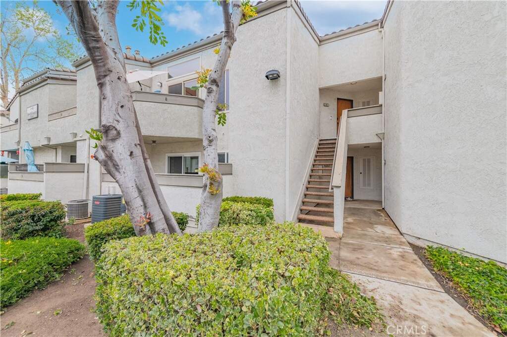 7 Town And Country Road, Phillips Ranch, CA 91766