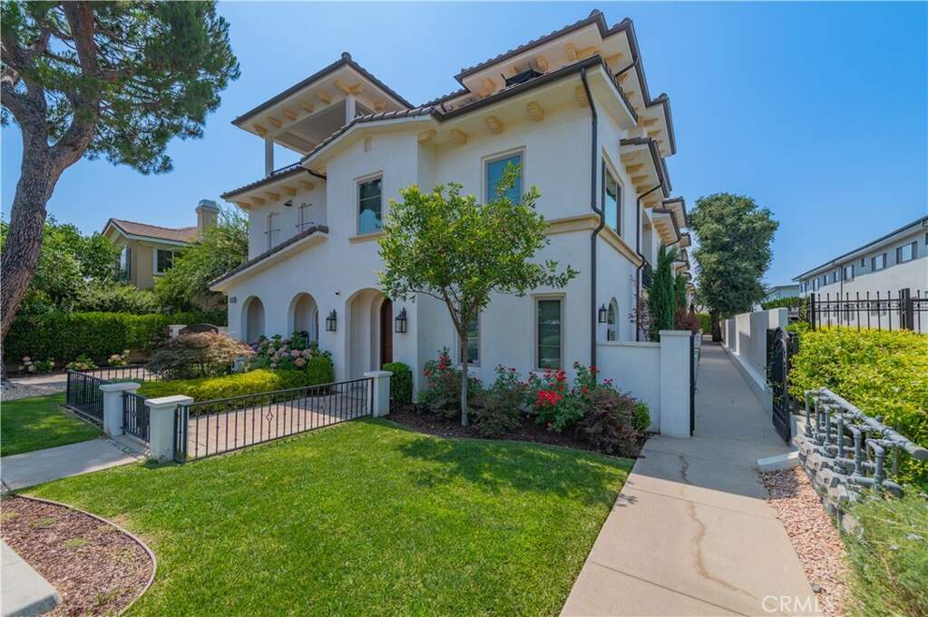 418 W Fairview Avenue #D