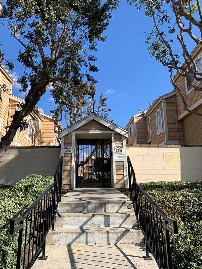 21968 Belshire Avenue, Hawaiian Gardens, CA 90716