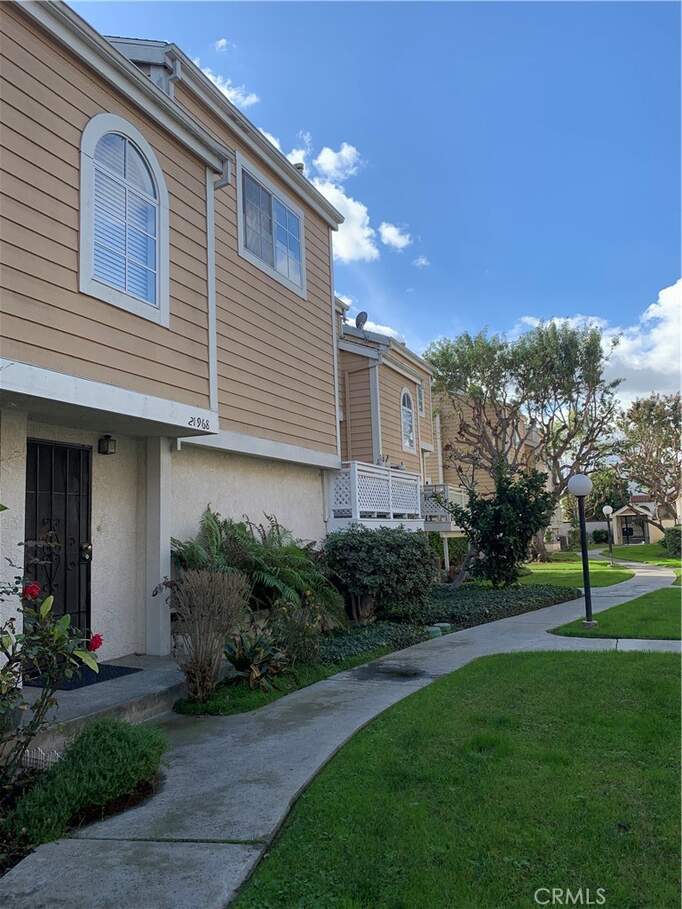 21968 Belshire Avenue, Hawaiian Gardens, CA 90716