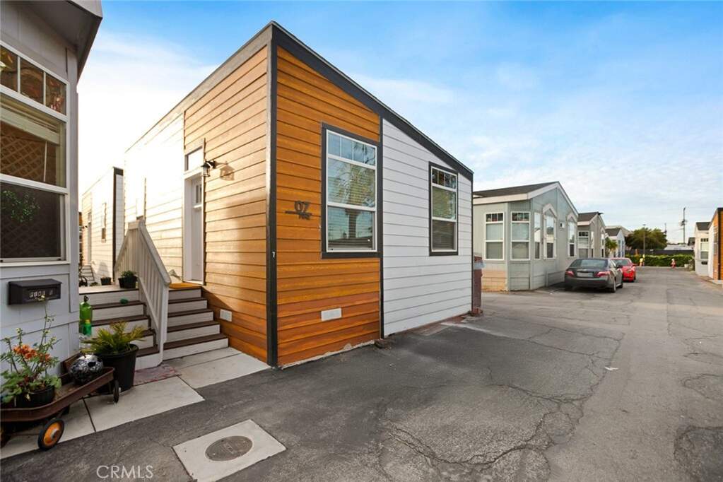 8250 Lankershim Blvd #29, North Hollywood, CA 91605