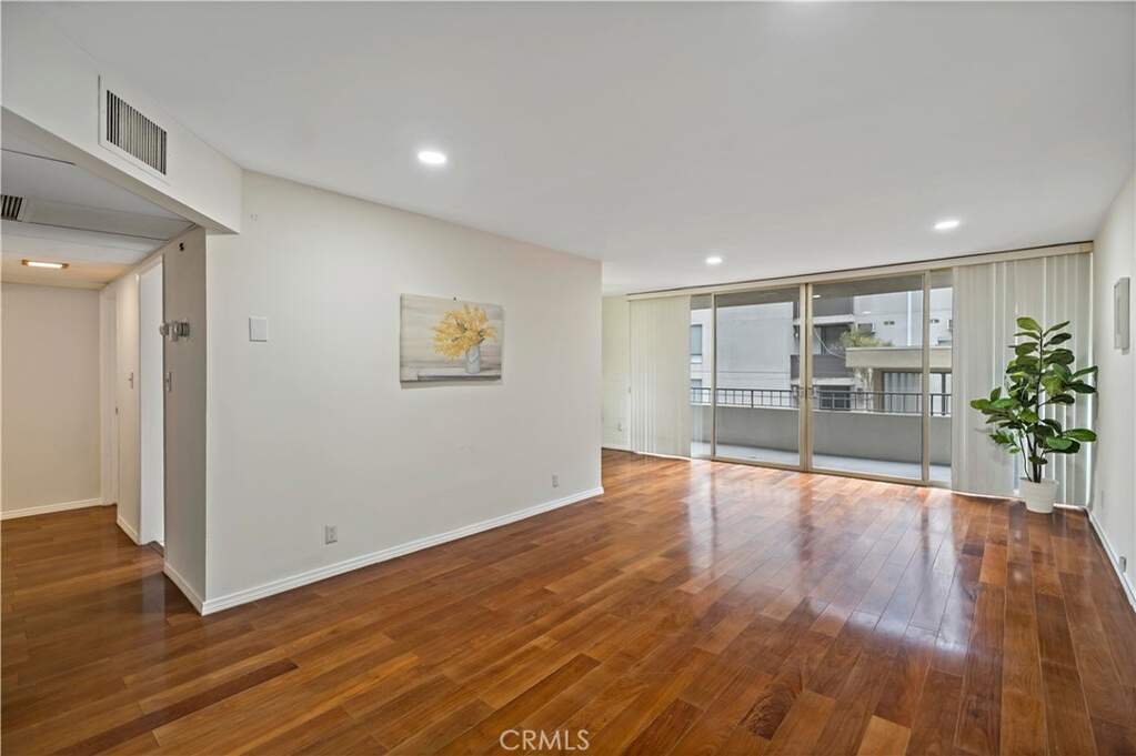 1300 Midvale Avenue #308, Los Angeles, CA 90024