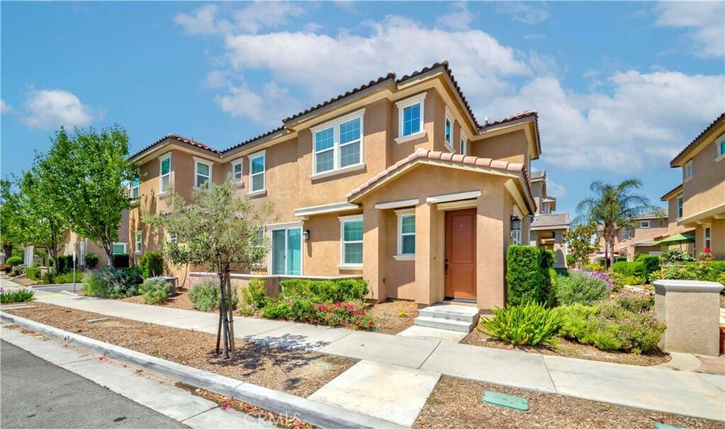 5861 Ginger Drive, Eastvale, CA 92880