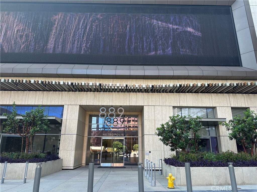 889 Francisco Street #2601, Los Angeles, CA 90017