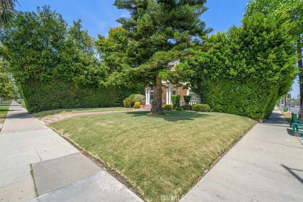 268 S Norton Avenue, Los Angeles, CA 90004