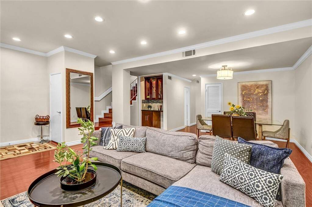 407 W Duarte Road #8