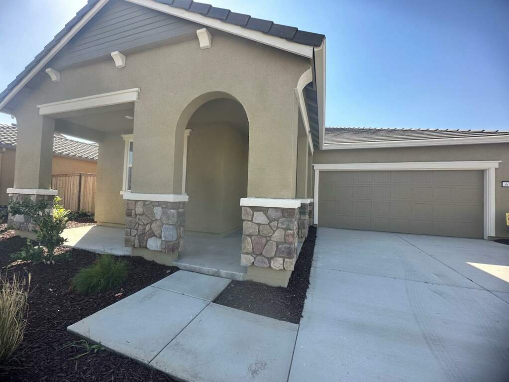 675 Bilston Dr Lane, Patterson, CA 95363