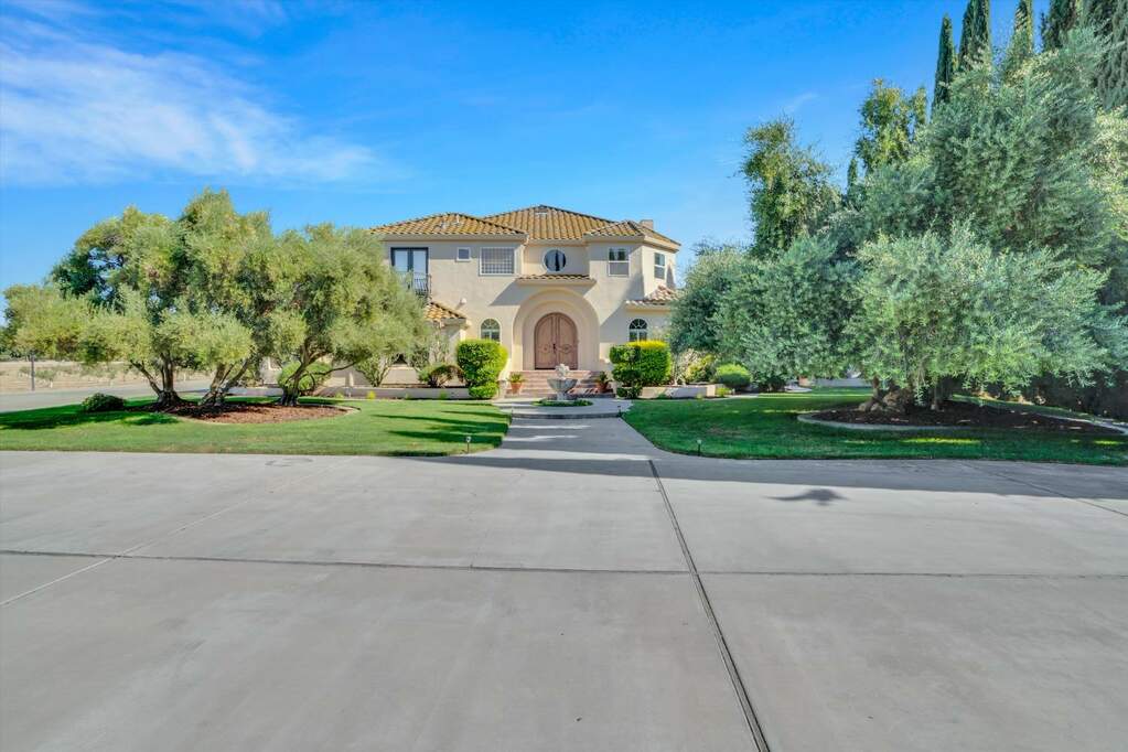 18999 American Ave., Hilmar, CA 95324 MLS 223077055 Christie's